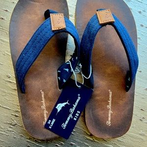Beautiful brand new with tags Tommy Bahama Boys Navy and Brown Flip Flops.